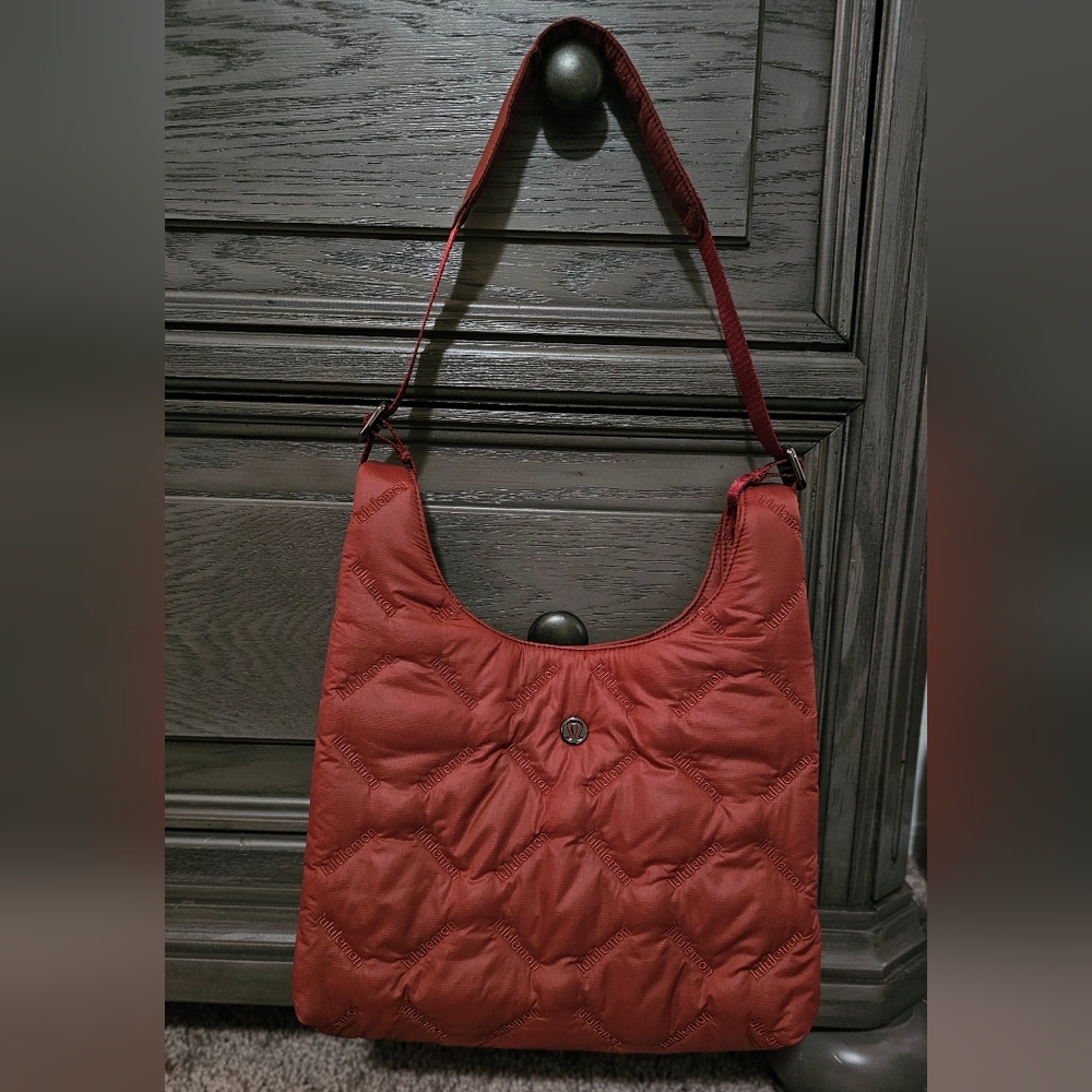 Lululemon QUILTED Shoulder Bag